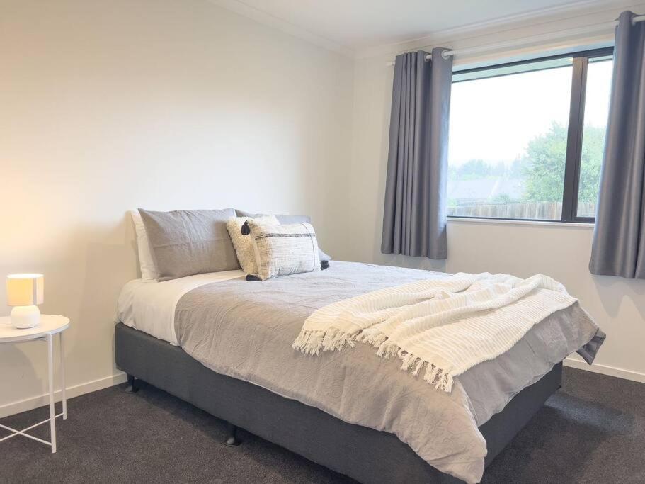 Rotorua Sunshine Brand New 4 Bedroom House Εξωτερικό φωτογραφία