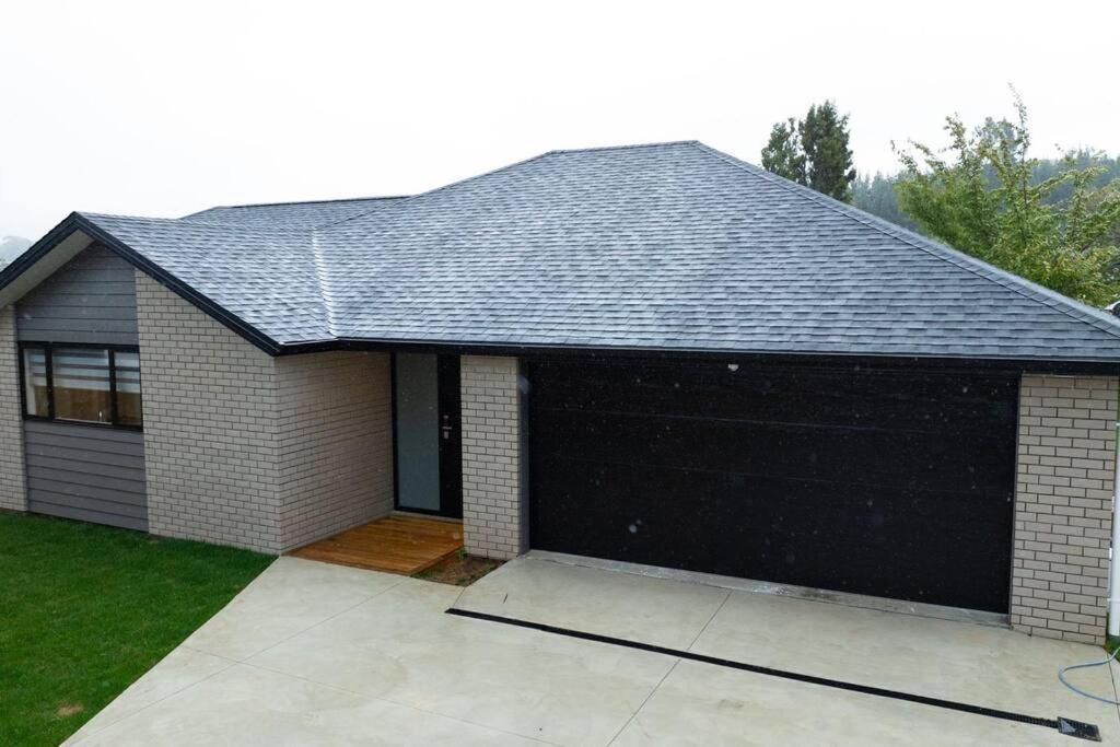 Rotorua Sunshine Brand New 4 Bedroom House Εξωτερικό φωτογραφία