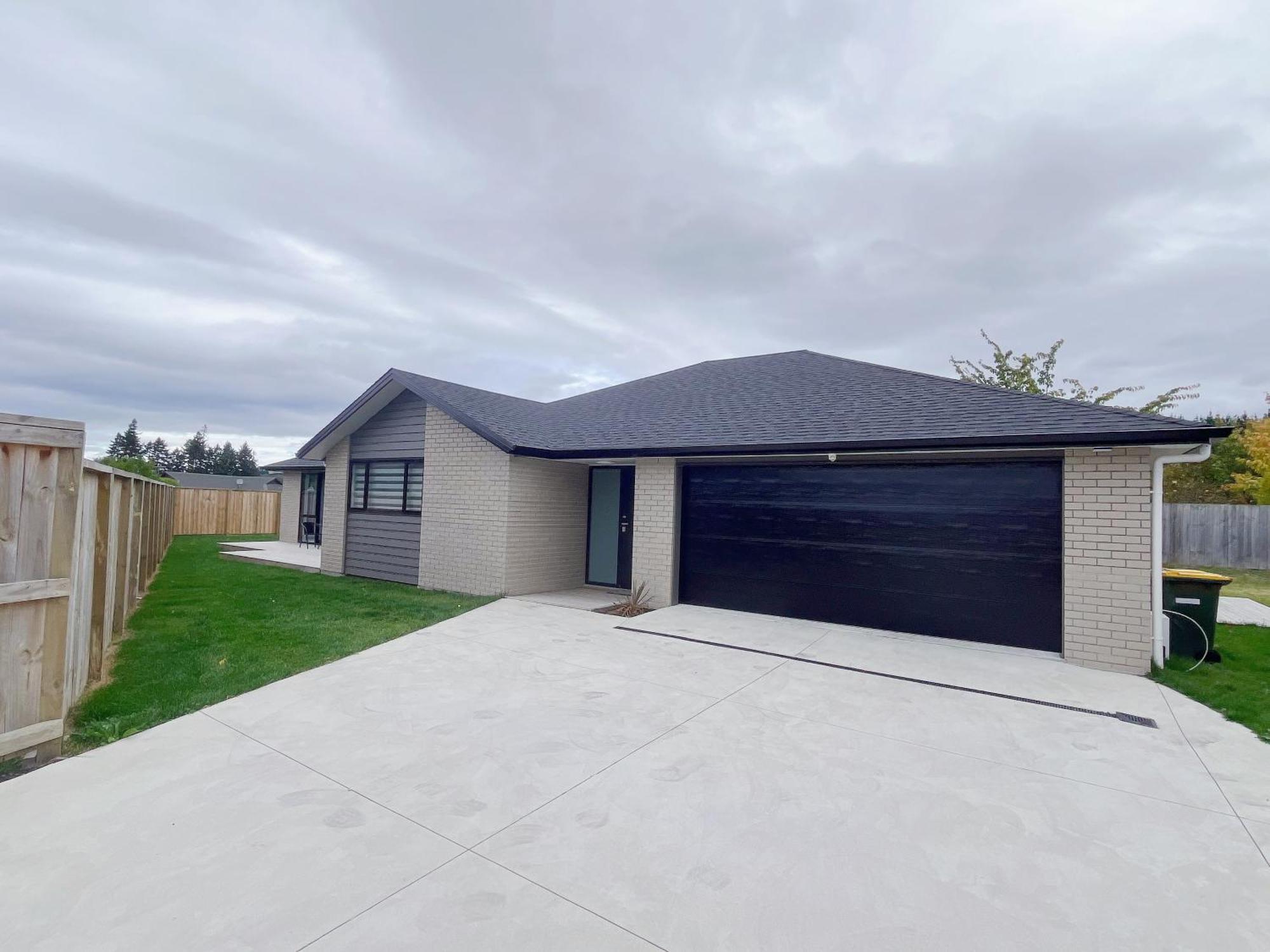 Rotorua Sunshine Brand New 4 Bedroom House Εξωτερικό φωτογραφία